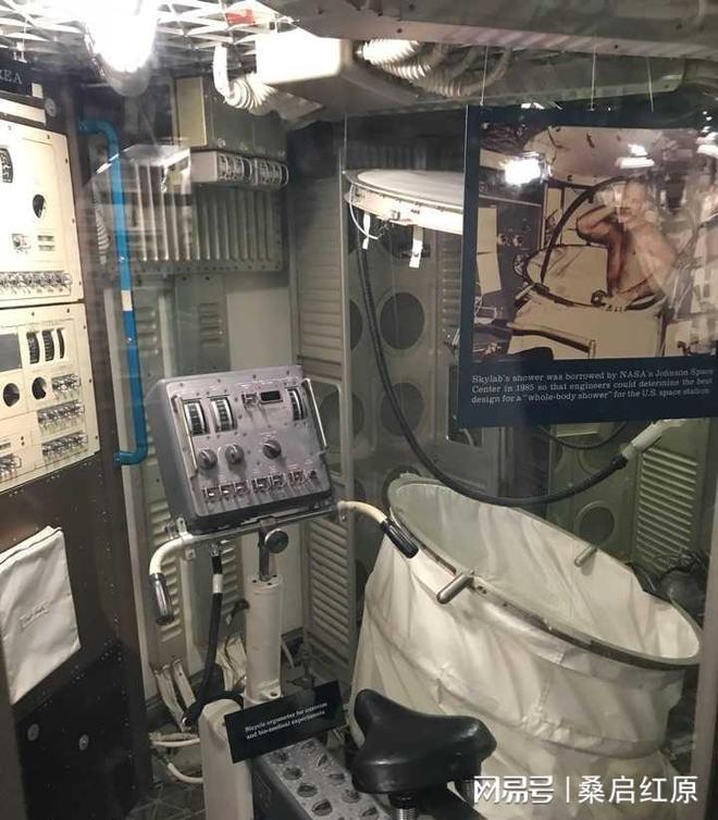 何洗澡、理发呢?回来身上会不会臭?不朽情缘航天员在太空生活3个月如(图6) 何洗澡、理发呢?回来身上会不会臭?不朽情缘航天员在太空生活3个月如(图6)